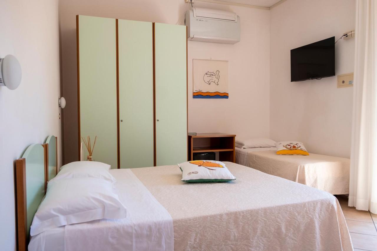 Hotel Orsa Maggiore Milano Marittima Buitenkant foto