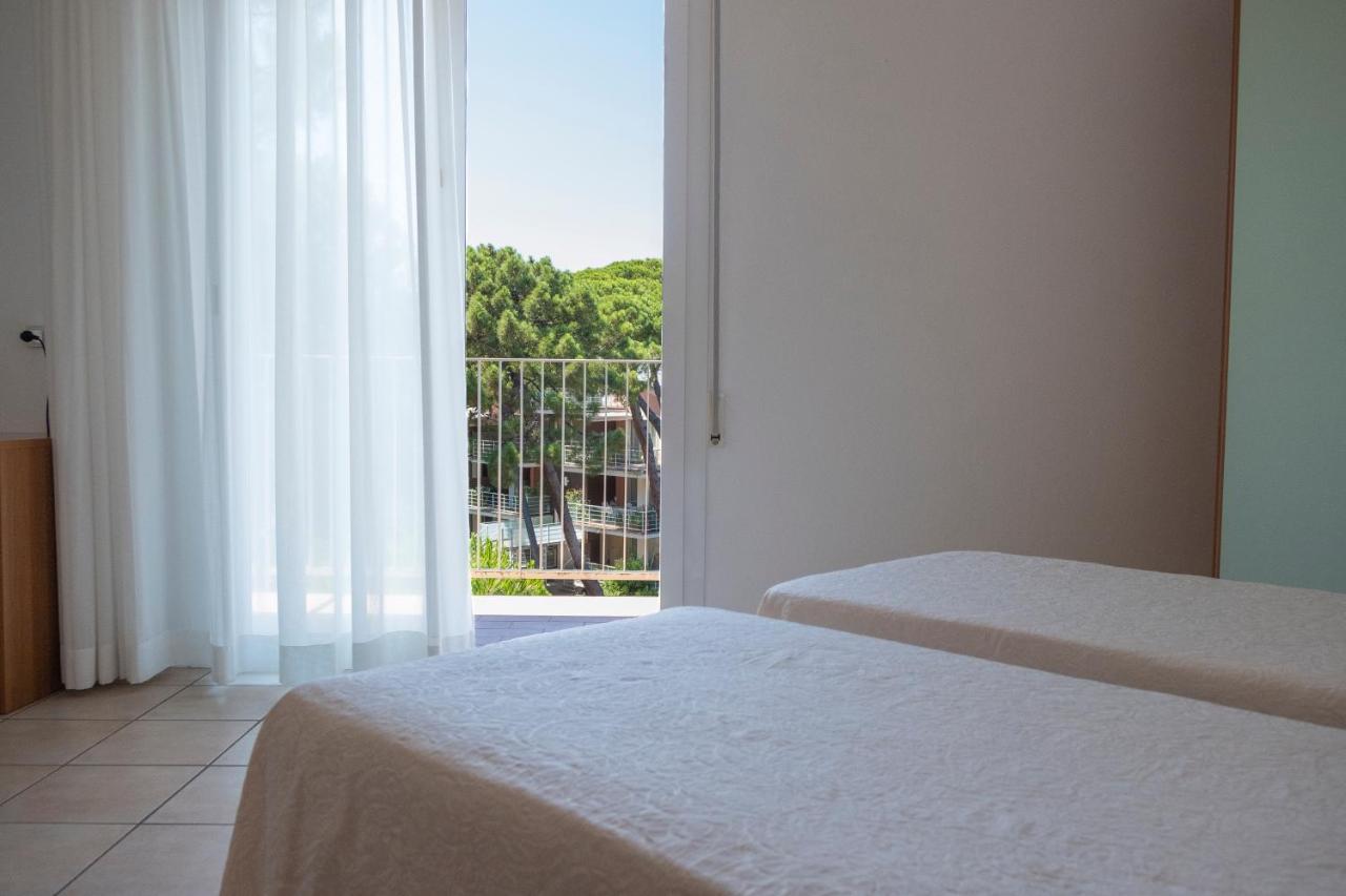 Hotel Orsa Maggiore Milano Marittima Buitenkant foto